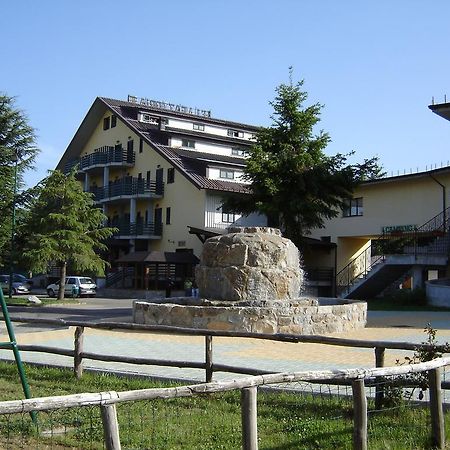 Hotel La Fattoria Camigliatello Silano Exterior photo